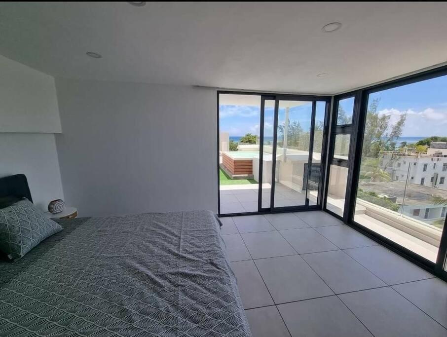 Penthouse Vue Sur Mer 200M2 Pereybere Beach Buitenkant foto